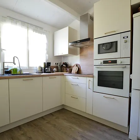 3 A La Palmyre, 7 Pers, Wifi, Proche Et Commerces, Jardin, Parking - Fr-1-705-63 *