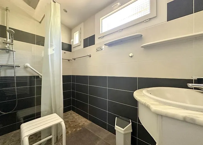 3 Chambres, 7 Pers., Terrasse, Parking, La Palmyre - Fr-1-705-63 Les Mathes